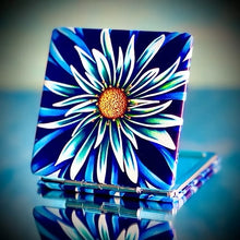 Load image into Gallery viewer, Ocean Magnetic Compact Mirror - DCW