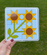 Load image into Gallery viewer, Summit St Box - Sunflower