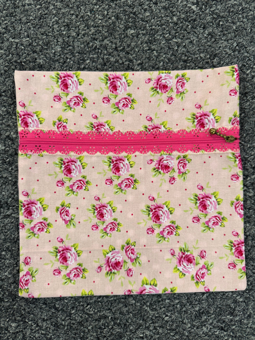 Vintage Roses Pink Handmade Zipper Bag - Cassy Raymond