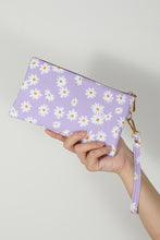 Load image into Gallery viewer, Lavender Daisy Wristlet
