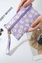 Load image into Gallery viewer, Lavender Daisy Wristlet
