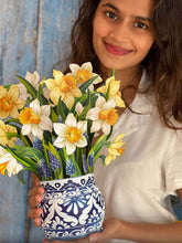 Load image into Gallery viewer, Fresh Cut Paper Bouquet - English Daffodils
