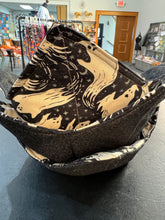 Load image into Gallery viewer, Microwavable Fabric Bowl Cozy - Ghosties
