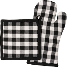 Load image into Gallery viewer, Buffalo Check Oven Mitt &amp; Hot Pad Set
