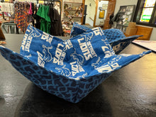 Load image into Gallery viewer, Microwavable Fabric Bowl Cozy - Detroit Lions
