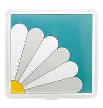 Load image into Gallery viewer, Summit St Box - Daisy Girl
