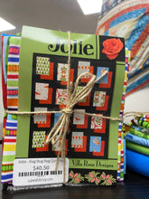 Load image into Gallery viewer, Jolie - Bug Bug Bug Quilt Kit
