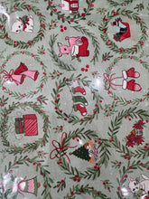 Load image into Gallery viewer, Vintage Christmas Wreaths - 3 Yard Bundle
