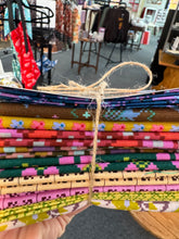Load image into Gallery viewer, Heiress - Biscotti Quilt Kit
