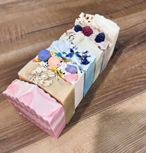Load image into Gallery viewer, Doe &amp; Kid Soap Co - Lavender Flowers
